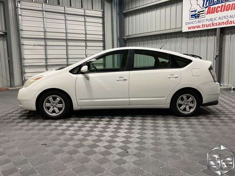 2004  Toyota  Prius