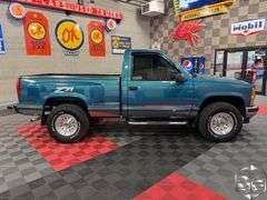 1998  Chevrolet  Pickup