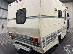1990  Toyota  Pickup  Motorhome