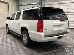 2011  GMC  Yukon XL  SLT