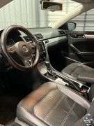 2013  Volkswagen  Passat  SE
