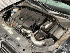 2013  Volkswagen  Passat  SE