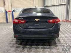 2017  Chevrolet  Malibu  LT