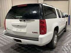 2011  GMC  Yukon XL  SLT