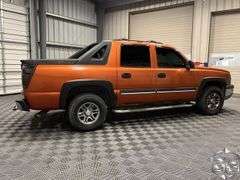 2004  Chevrolet  Avalanche  1500