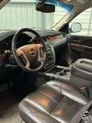 2011  GMC  Yukon XL  SLT