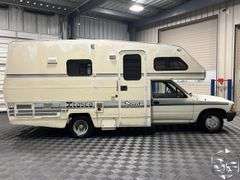 1990  Toyota  Pickup  Motorhome