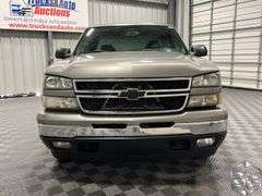 2007  Chevrolet  Silverado 1500 Classic  WT