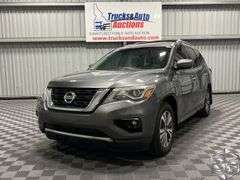 2017  Nissan  Pathfinder  SV