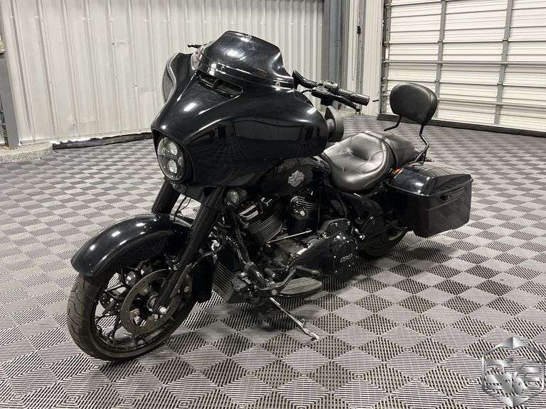 2021  Harley-Davidson  FLHXS
