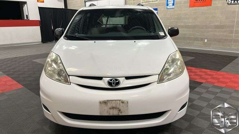 2009  Toyota  Sienna
