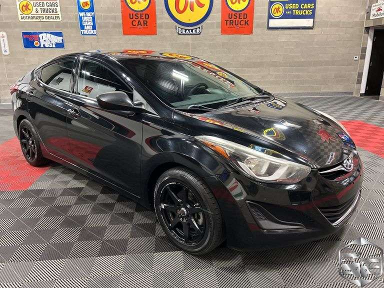 2016  Hyundai  Elantra   SE