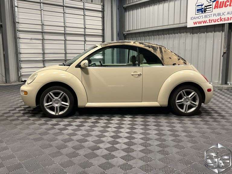 2005  Volkswagen  New Beetle  GLS 1.8T