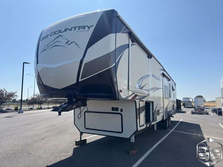 2019  HeartLand   Big Country   3806RKD