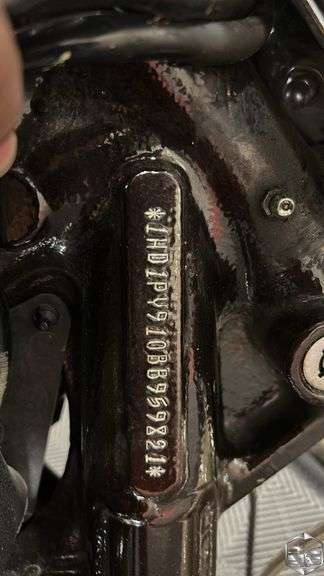 2011  Harley-Davidson  Softail Convert   FLSTSE