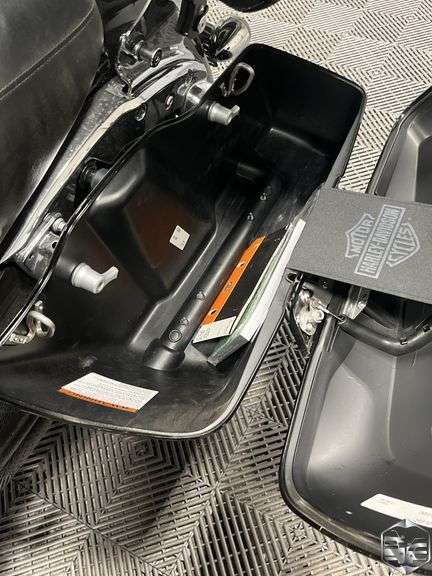 2021  Harley-Davidson  FLHT