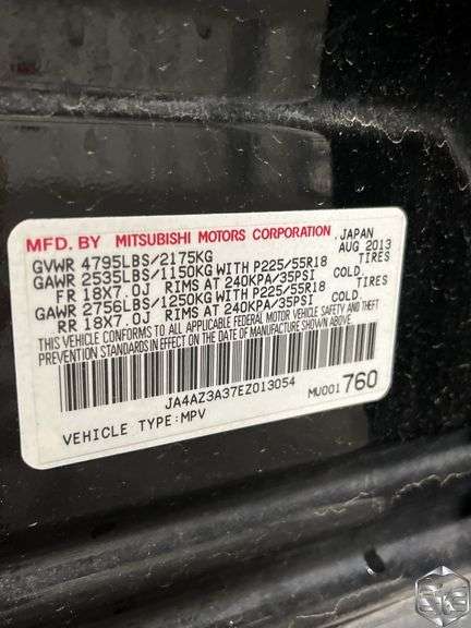 2014  Mitsubishi  Outlander  SE