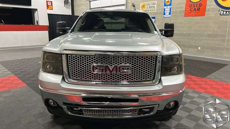 2013  GMC  Sierra 1500  SLE
