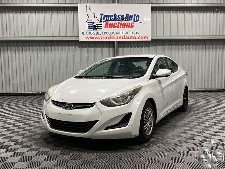 2016  Hyundai  Elantra  SE