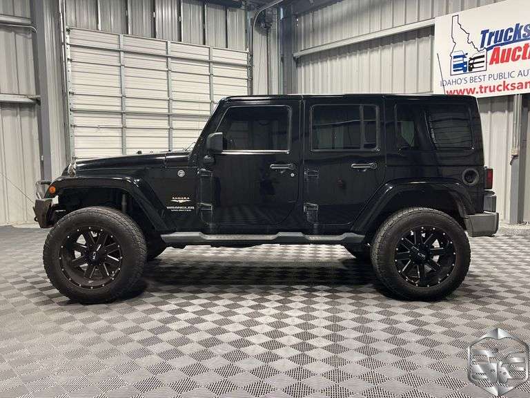 2014  Jeep  Wrangler  Unlimited Sahara