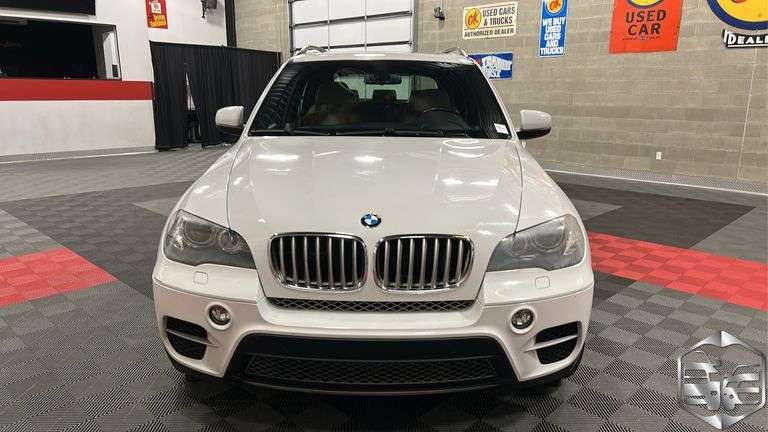 2011  BMW  X5  xDrive35d