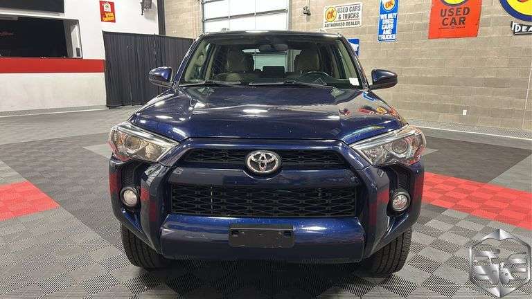 2014  Toyota  4Runner   SR5
