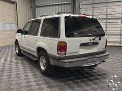 2000  Ford  Explorer  XLT