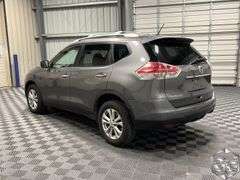 2016  Nissan  Rogue  SV
