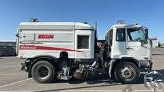 2010  Nissan   UD3300  Sweeper Truck