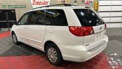 2009  Toyota  Sienna
