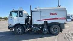2010  Nissan   UD3300  Sweeper Truck