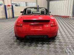2004  Audi  TT Quattro