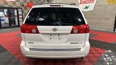 2009  Toyota  Sienna