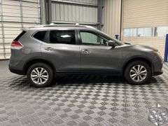 2016  Nissan  Rogue  SV