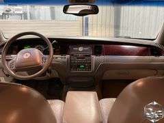 2004  Lincoln  Town Car  Signature