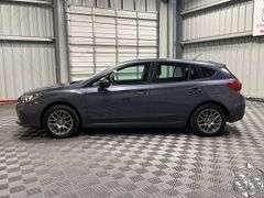 2017  Subaru  Impreza   2.0i