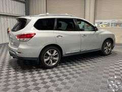 2013  Nissan  Pathfinder  Platinum