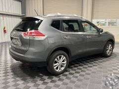 2016  Nissan  Rogue  SV