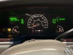 2004  Lincoln  Town Car  Signature