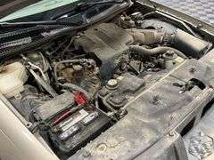 2004  Lincoln  Town Car  Signature