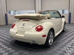 2005  Volkswagen  New Beetle  GLS 1.8T