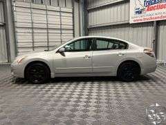 2010  Nissan  Altima  2.5 S