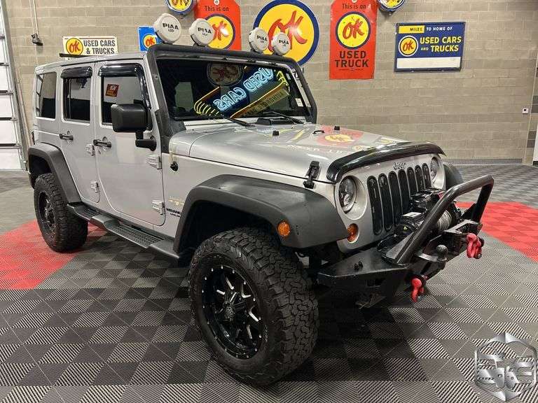 2012  Jeep  Wrangler   Unlimited Sahara
