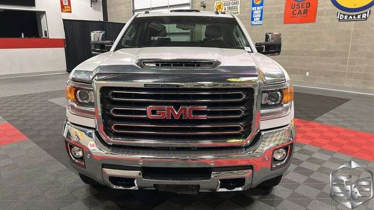 2018  GMC  Sierra 3500   SLT