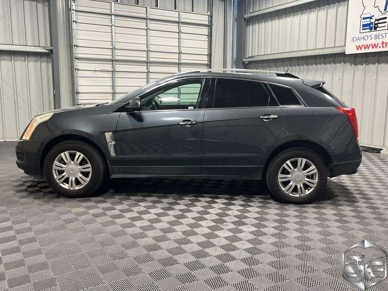 2011  Cadillac  SRX   Luxury