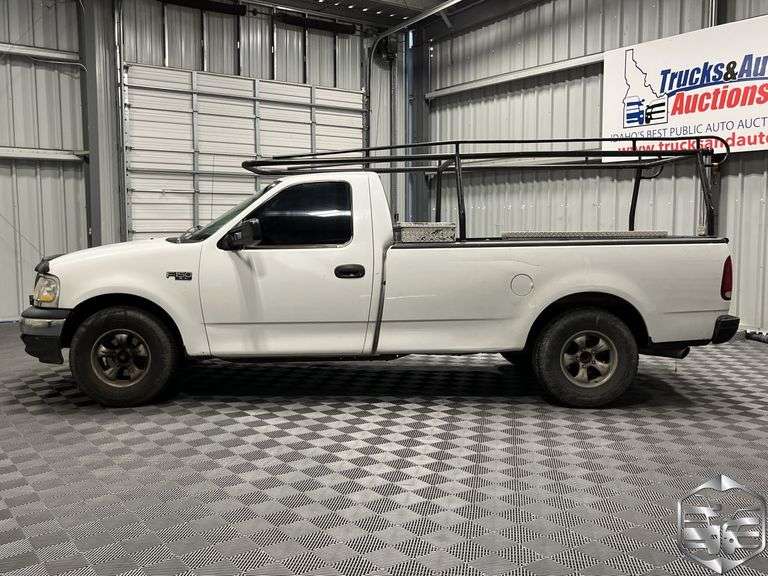 2002  Ford  F150  XL