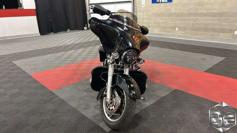 2009  Harley-Davidson  Street Glide   FLHX Cruiser