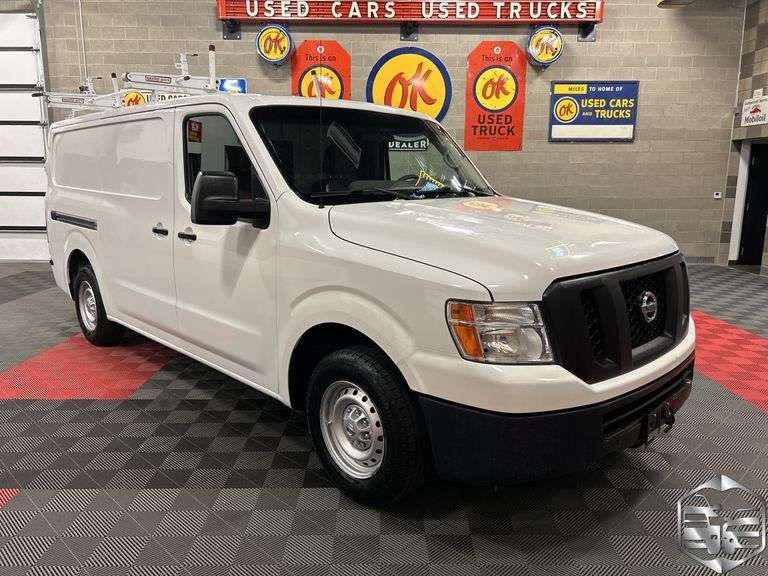 2017  Nissan  NV 2500   S