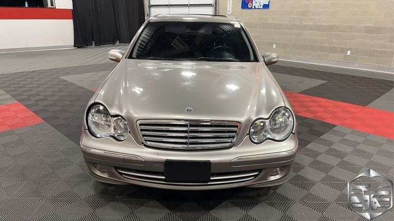 2005  Mercedes-Benz  C Class   C320