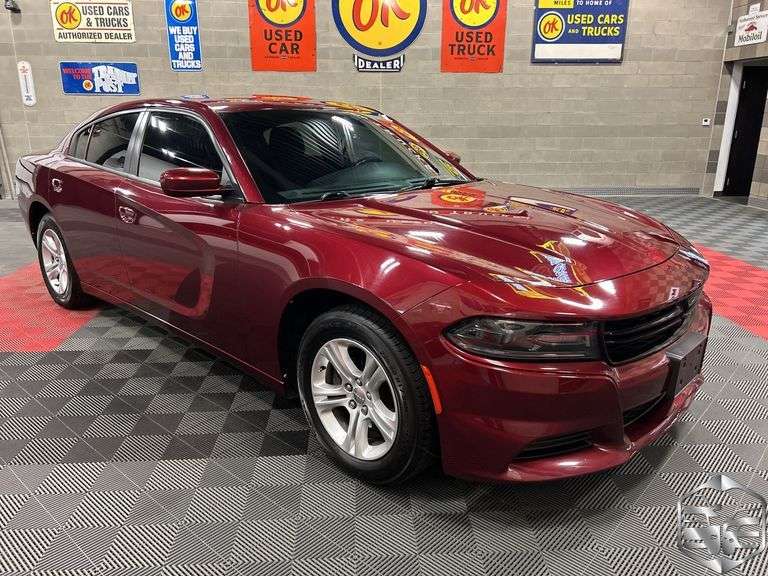 2020  Dodge  Charger   SXT